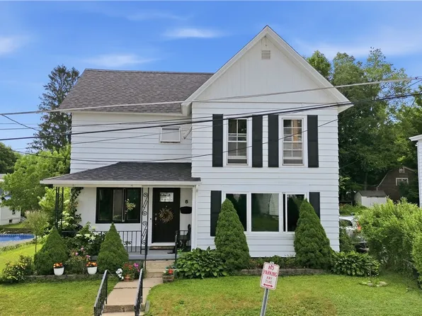 5 Howard St, Dolgeville, NY 13329