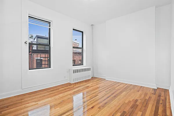 Rented by Douglas Elliman | media 10