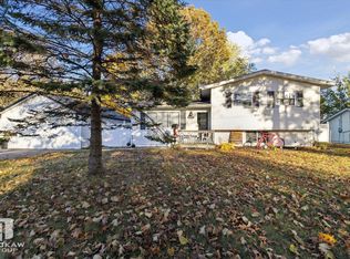 4415 Dye Rd, Swartz Creek, MI 48473