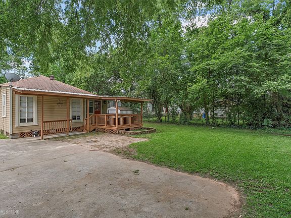 5th image of 126 Carrollton Ave