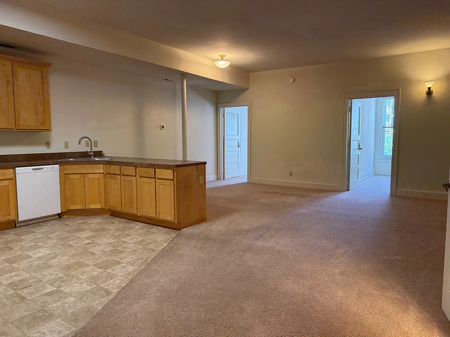 2 bed, 969 sqft, $1,850 — Photo 3