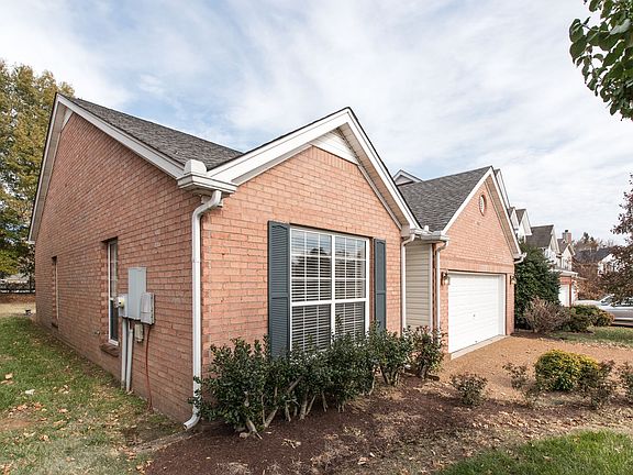 3rd image of 7073 Penbrook Dr