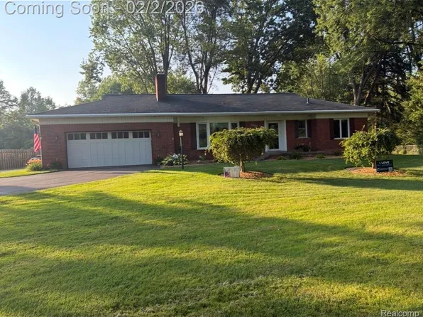 41878 Woodbrook Dr, Canton, MI 48188