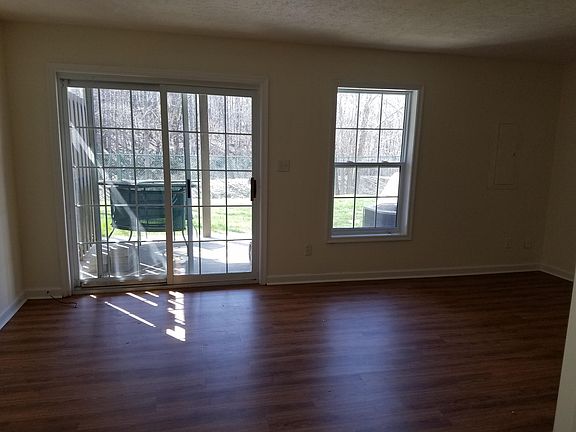 4th image of 112 Mulberry Cir