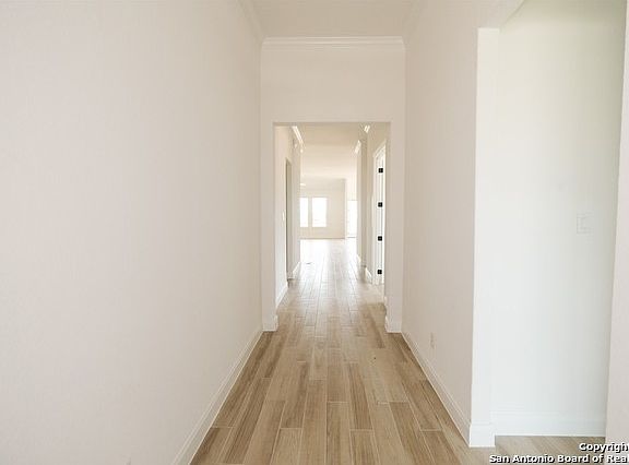 2nd image of 125 Willow Oak Trail
