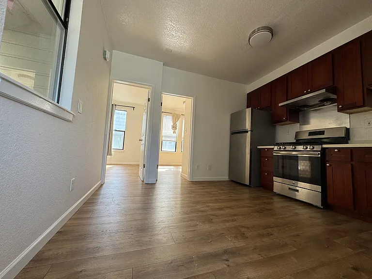 3 Sonoma St #6 — Photo 3