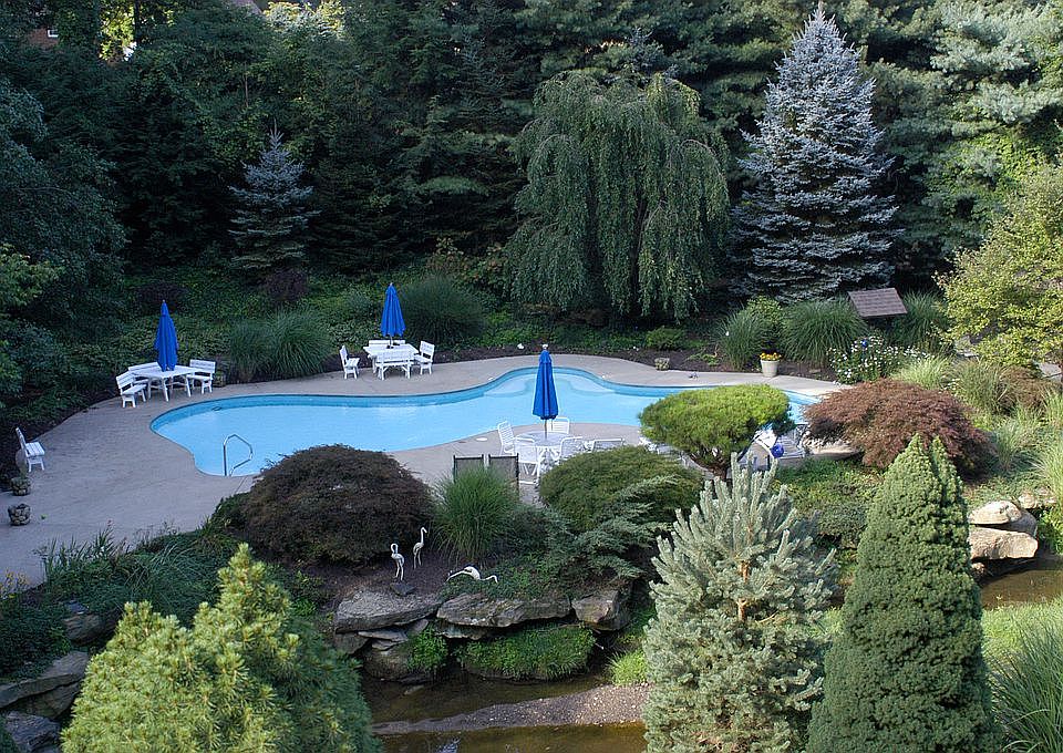 2nd image of 77 Alexander Dr
