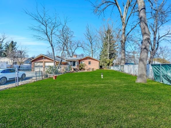 6 Oak Rd, Fairfield Twp., NJ 07004