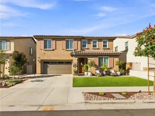 11698 Starlily Ct, Corona, CA 92883