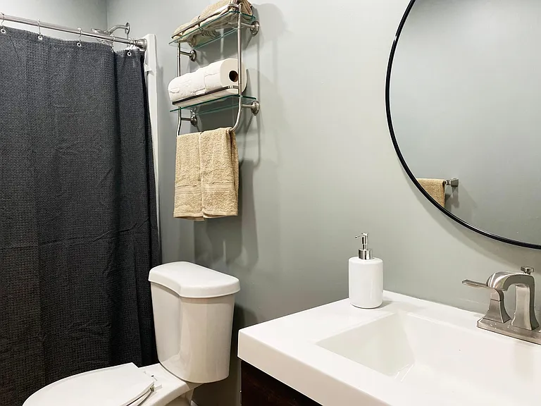 2515 E Ryan Dr #STUDIO — Photo 17