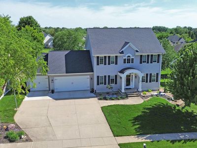 2703 Glen Oaks Dr, Cedar Falls, IA, 50613