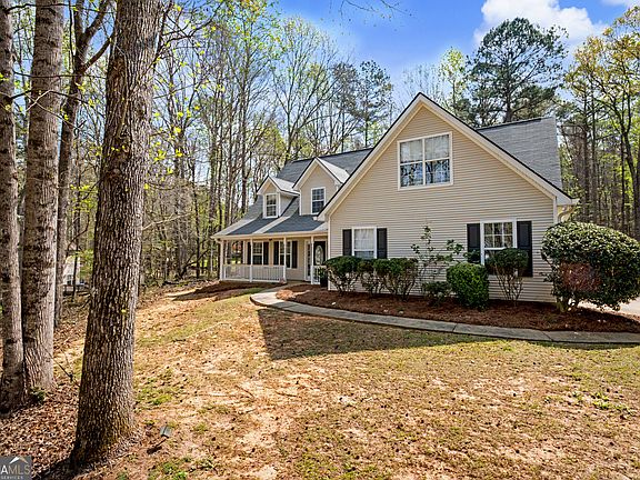 3rd image of 15 Ingram Ct