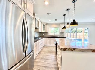 7079 Lipmann St, San Diego, CA 92122