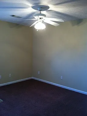 1286 Samantha Ct — Photo 1