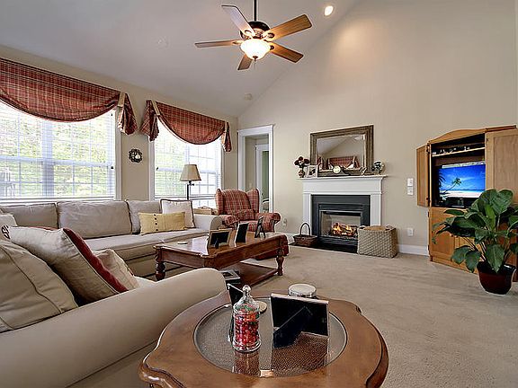 4th image of 108 Blackwater Dr