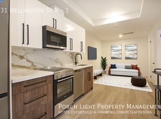 131 Wellington St N #1, Hamilton, ON L8R1N4