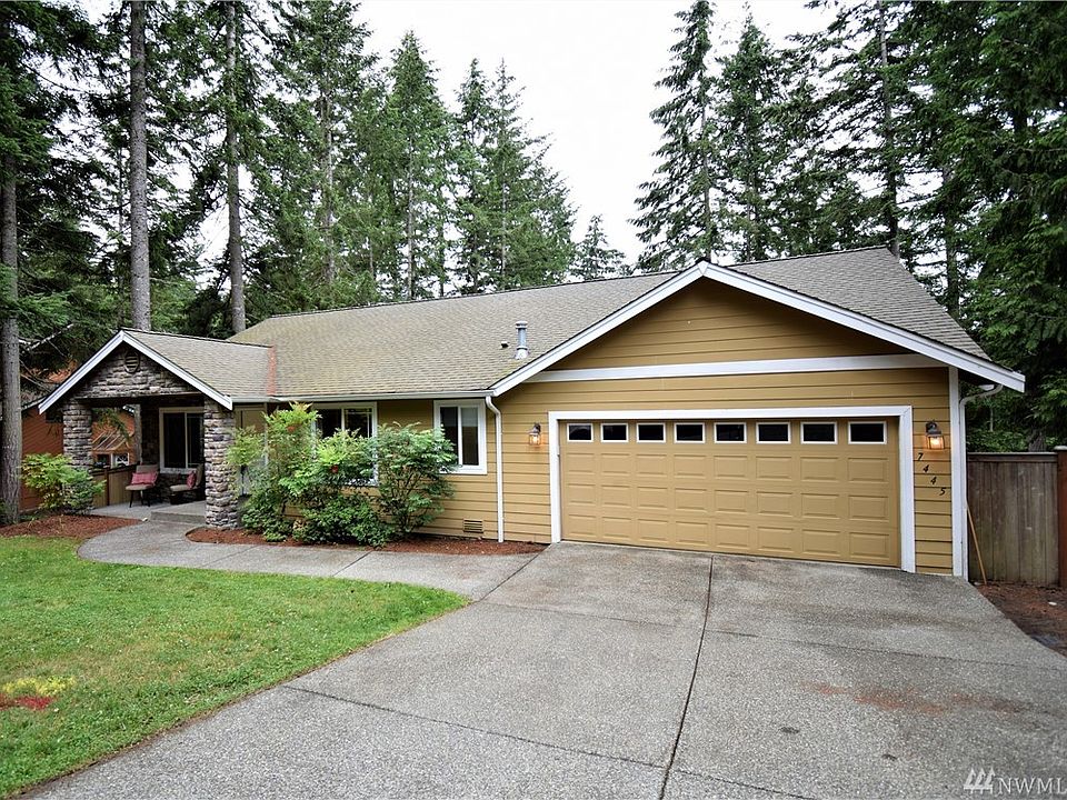 1st image of 7445 Clover Blossom Ln NE