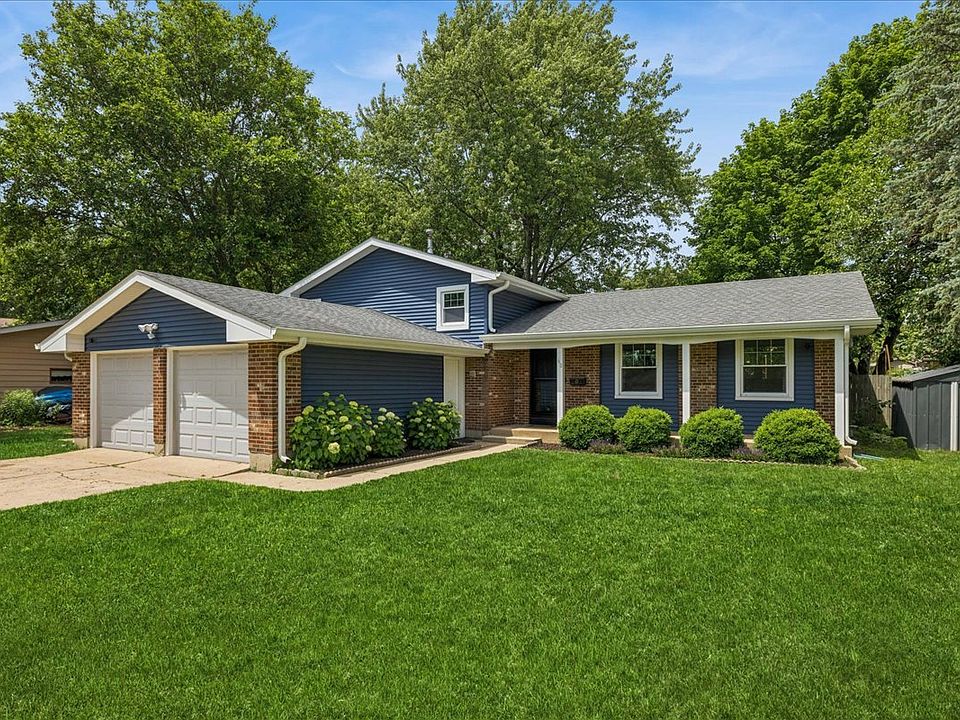 1st image of 60 Newcastle Ct