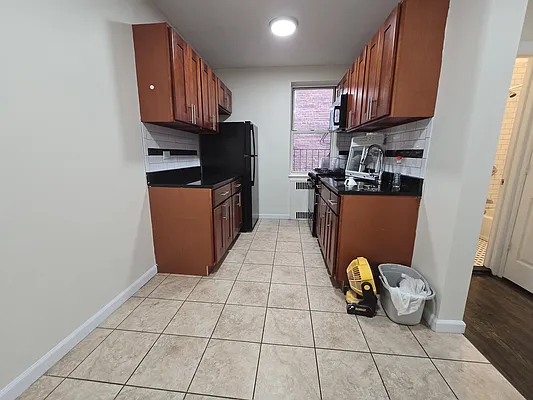 Rented by Voro Purple LLC | media 6