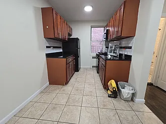 Rented by Voro Purple LLC