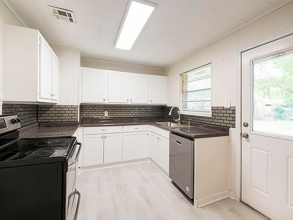 4th image of 223 Oakshire Dr