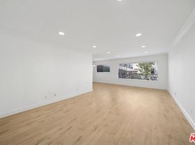 133 N Swall Dr, Beverly Hills, CA