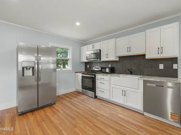 689 N Main St, Sheffield, MA 01257