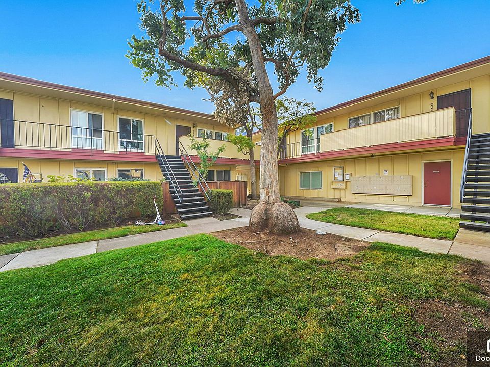 1st image of 3041 Los Prados St APT 104