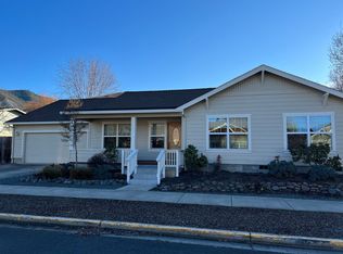 1312 Lithia Way, Talent, OR 97540