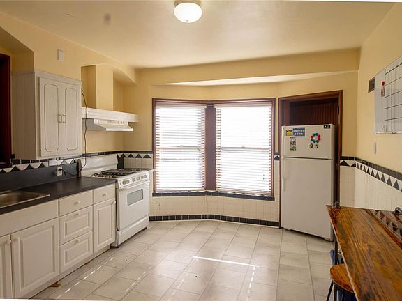5th image of 3664 Marceline Ter Unit 2