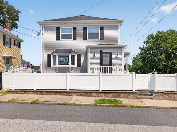 208 Hudson St, Fall River, MA 02720
