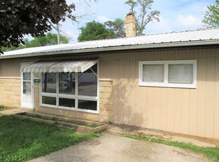137 Boaz St, Louisville, IL 62858