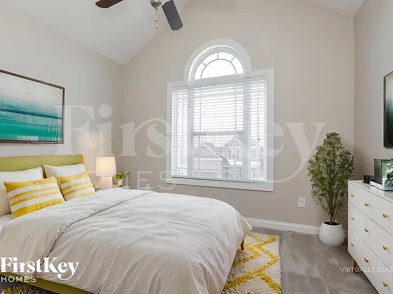 669 Richards Dr — Photo 15