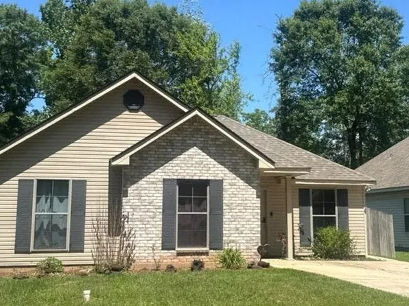 213 Pear St, Covington, LA 70433