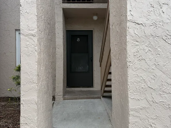 7505 Presley Pl APT B, Tampa, FL 33617