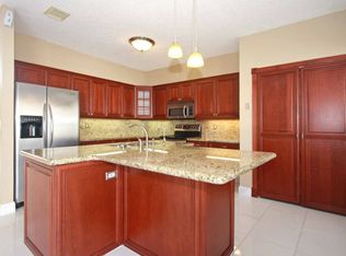 19363 SW 4th St, Pembroke Pines, FL 33029