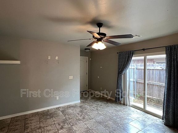 5th image of 131 Ashley Dr