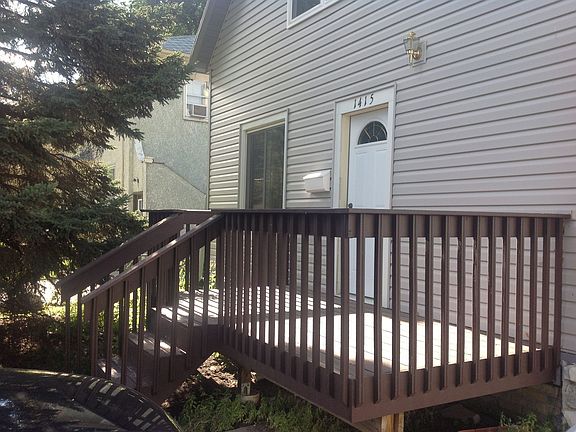 Nice front deck 