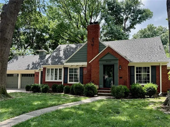 8020 Manor Rd, Leawood, KS 66206