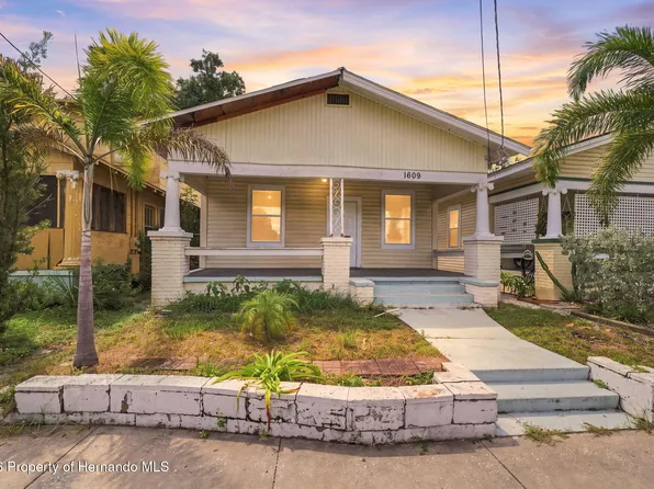 1609 E Lake Ave, Tampa, FL 33610