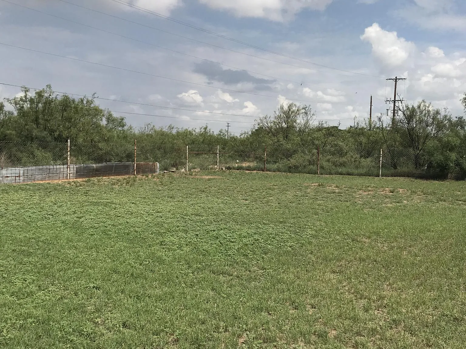 3 bed, 1312 sqft, $1,800 — Photo 2