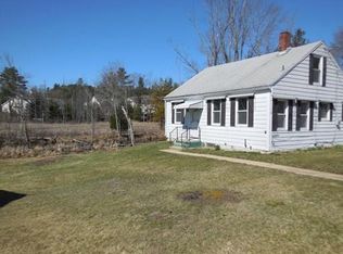 7 Auger St, Sturbridge, MA 01518