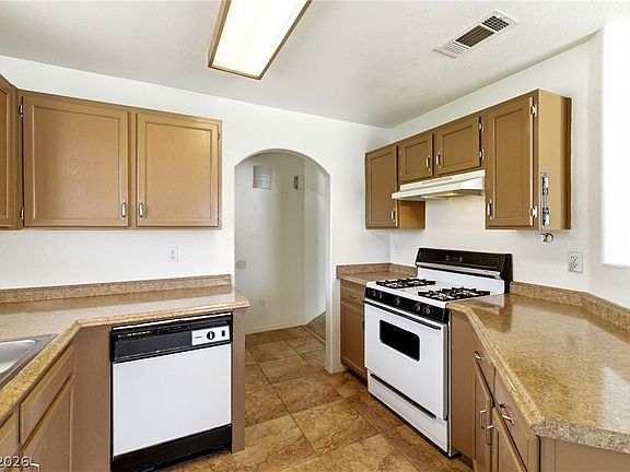 2nd image of 698 S Racetrack Rd Unit 823