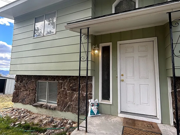 947 & 949 Renee Ave — Photo 2