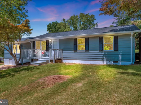 1402 Elizabeth Dr, Fredericksburg, VA 22405