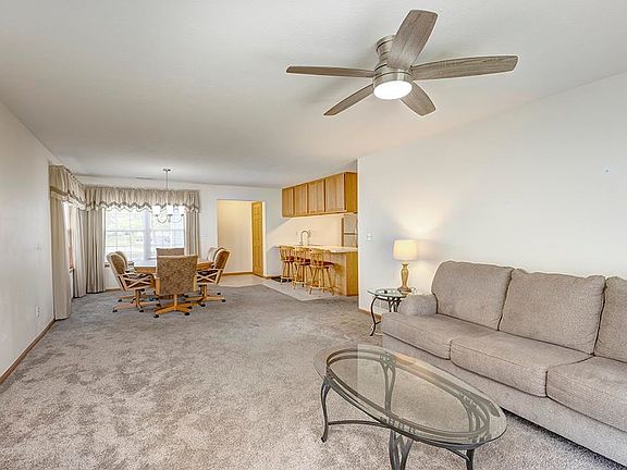 4th image of 6325 Oak Crest Ln