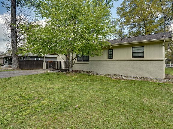 2nd image of 367 Fernwood Dr