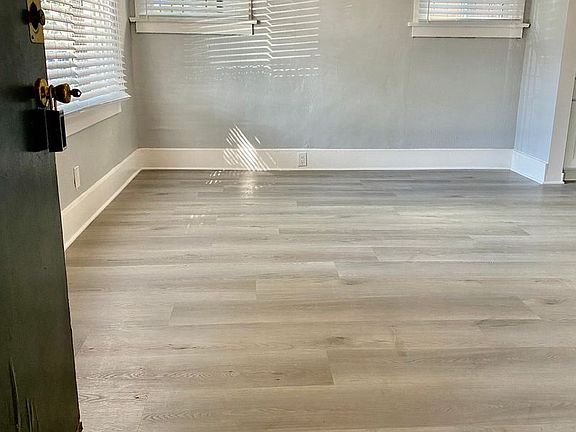 3rd image of 711 E 4th St APT 2