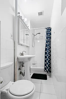 Rented by Compass | media 14