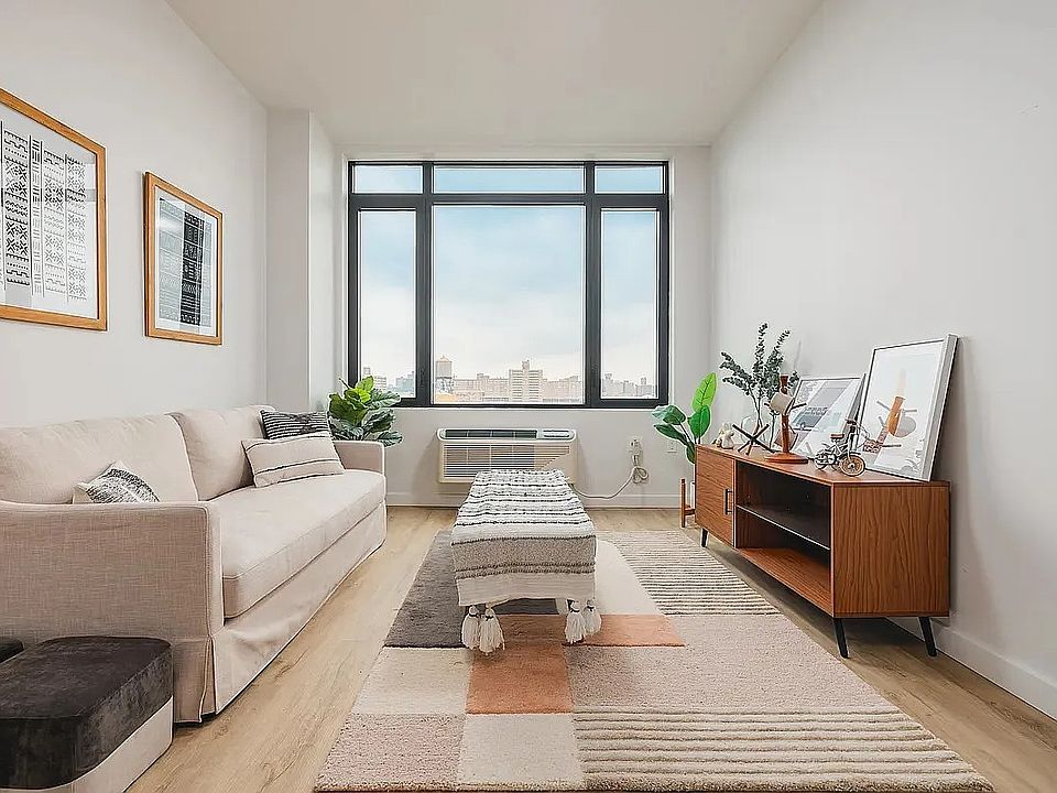 1st image of 276 Grand Concourse #319
